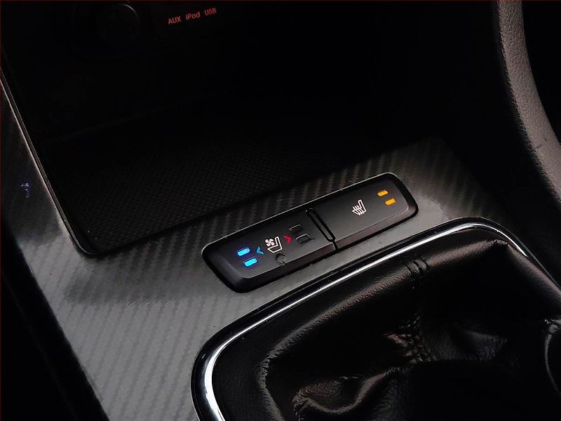Kia Optima (2012) 1.7 CRDi, Tempomat - fotka 14 z 19