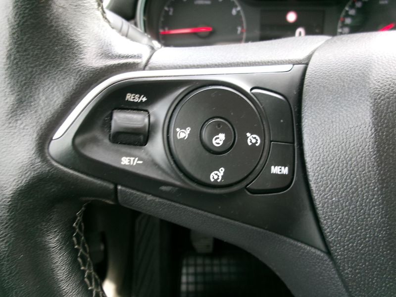 Opel Crossland (2022) 1,2PT FULLLED AC NAVI CAM - fotka 18 z 37