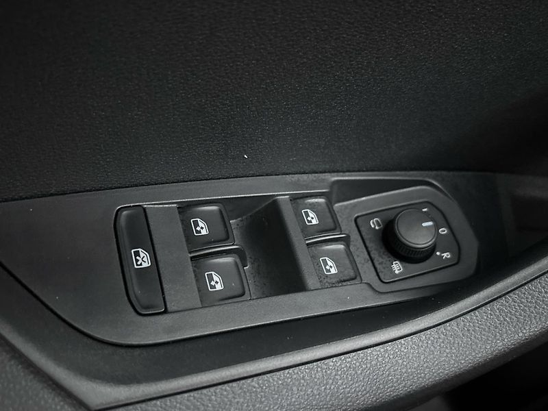 Škoda Karoq Sportline DSG - fotka 21 z 28