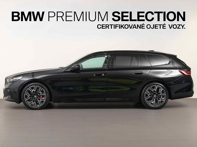 BMW Řada 5 540d xDrive Touring - fotka 3 z 20