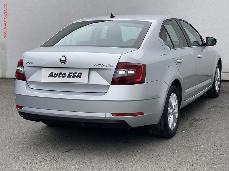 Škoda Octavia (2018) 1.6 TDi, 2.maj,ČR, Style - fotka 4 z 18