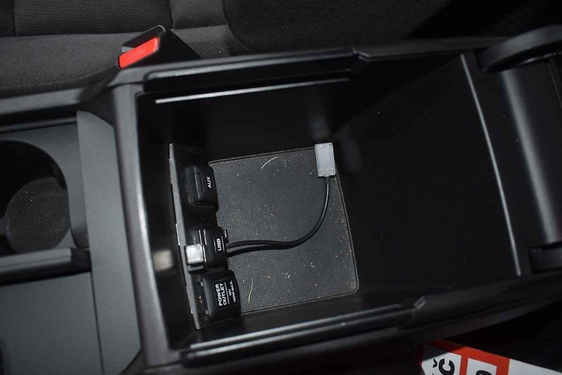 Tentokrát jsem otestoval dvanáctiletý kombík Honda Accord