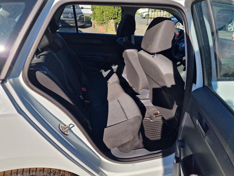 Škoda Fabia 1,2TSI 66KW RED&GREY  - fotka 9 z 19