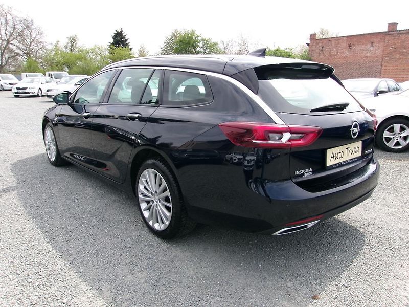 Opel Insignia ST 2.0 Turbo 191kW 4x4 automat - fotka 3 z 43