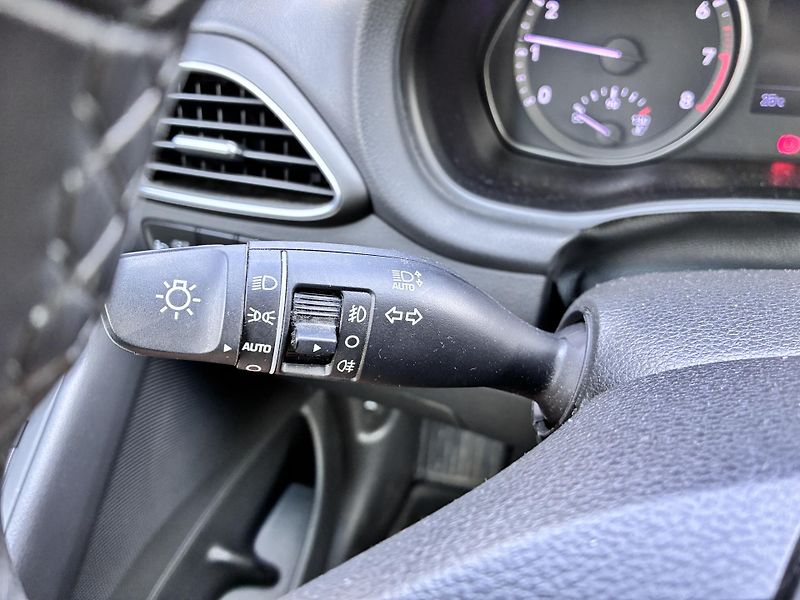 Hyundai i30 WG 1.0T-GDi 88kW REZERVACE - fotka 23 z 29