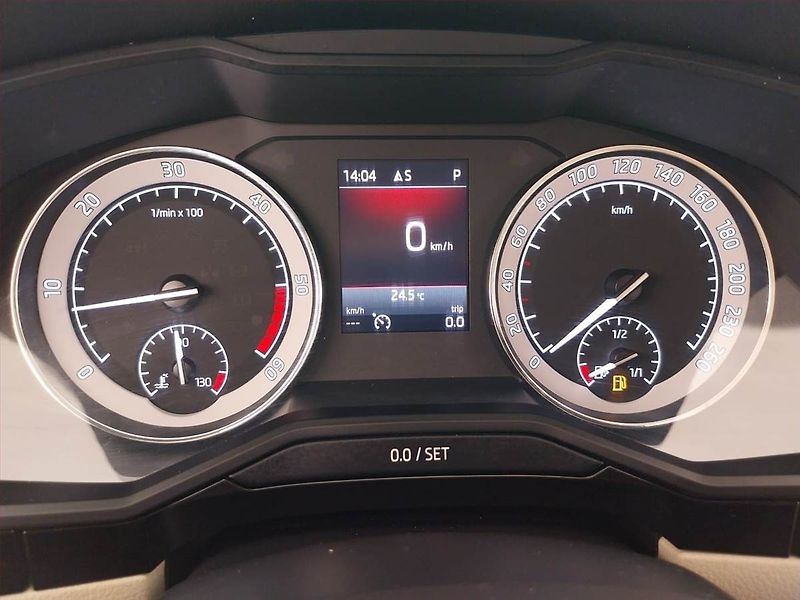 Škoda Superb (2018) Laurin&Klement 2.0 TDI, 4X4 - fotka 11 z 25