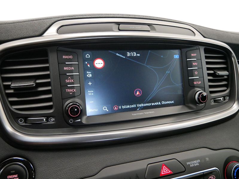 Kia Sorento - fotka 18 z 27