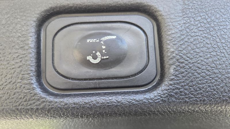 Ford Galaxy (2023) 2.0 EcoBl 110kW AT TITAN DPH - fotka 36 z 36