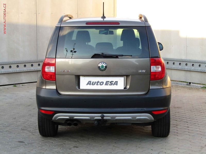 Škoda Yeti (2011) 2.0 TDi 4x4, Experience, DSG - fotka 5 z 20