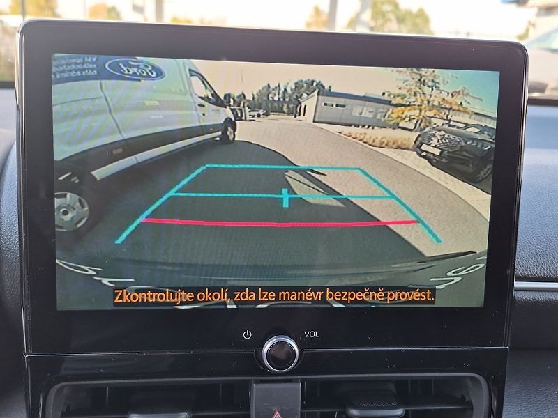 Toyota Yaris Cross 1,5 HEV FWD Style 96 kW - fotka 17 z 24
