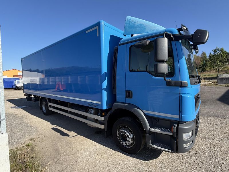 MAN TGM (2020) Skříň 18 palet čelo Palfinger - fotka 3 z 25