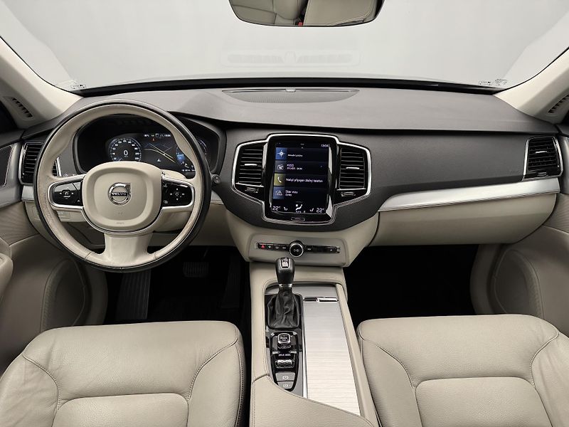 Volvo XC90 D5 AWD INSCRIPTION AUT CZ - fotka 2 z 32