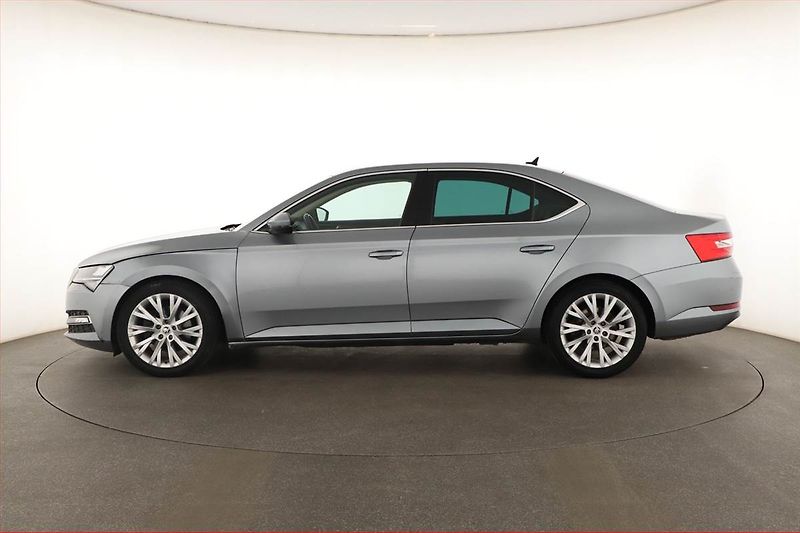 Škoda Superb (2019) Style 1.5 TSI, Automat - fotka 3 z 20