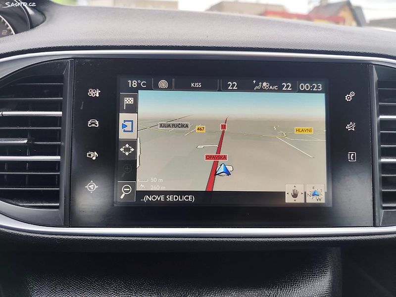 Peugeot 308 (2015) - fotka 35 z 40