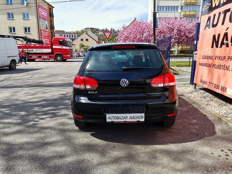 Volkswagen Golf (2010) 1.4i 59kw Comfortline 3dv. - fotka 4 z 27