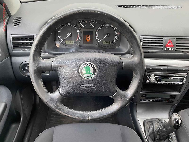 Škoda Octavia (2005) 1.6i, ČR, AC, STK5/28 - fotka 11 z 16