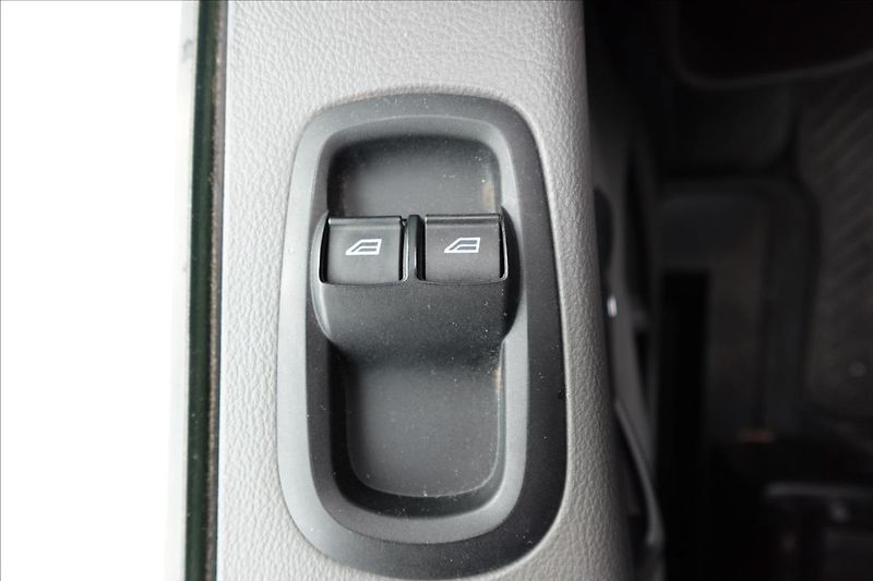 Ford Transit 2,0 TDCI  7 MÍST VALNÍK KLIMA - fotka 15 z 29