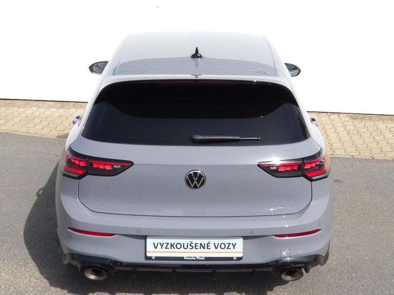 Volkswagen Golf GTI Clubsport Performance 2.0 - fotka 12 z 30