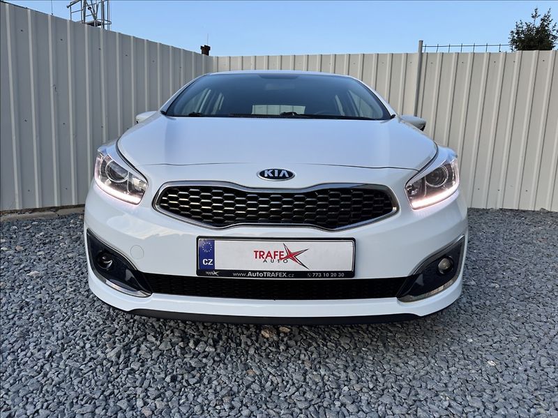 Kia Ceed 1,6 GDI 99kW tempomat původ ČR - fotka 2 z 50