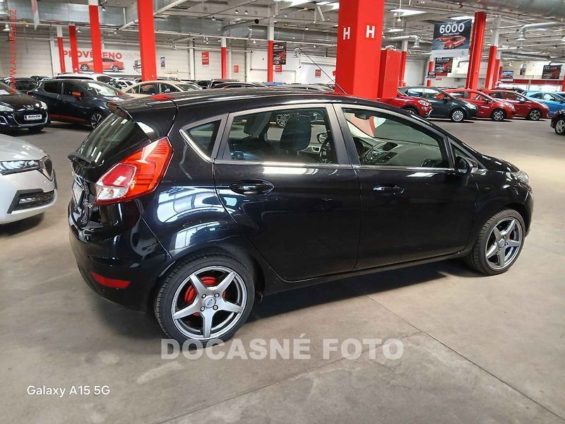 Ford Fiesta (2013) 1.25i, AC, výhřev sed - fotka 2 z 3
