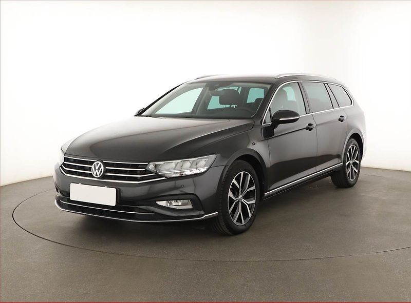 Škoda Kamiq (2025) 1.0 TSI, Drive - fotka 2 z 20