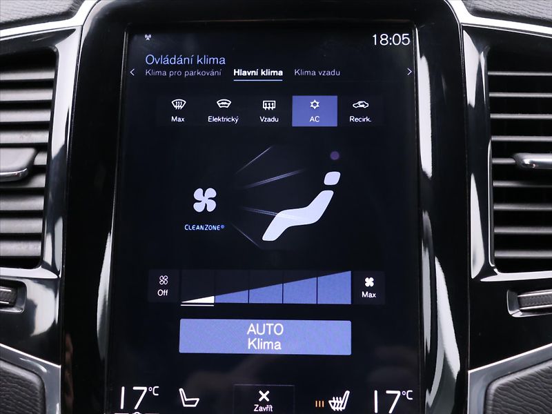 Volvo XC90 2,0 D5 Aut. AWD CZ R-Design - fotka 24 z 36