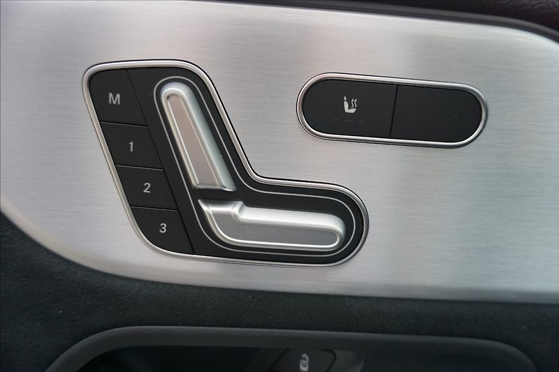 Mercedes-Benz GLA 2,0 250 4M neodpočtové - fotka 10 z 18