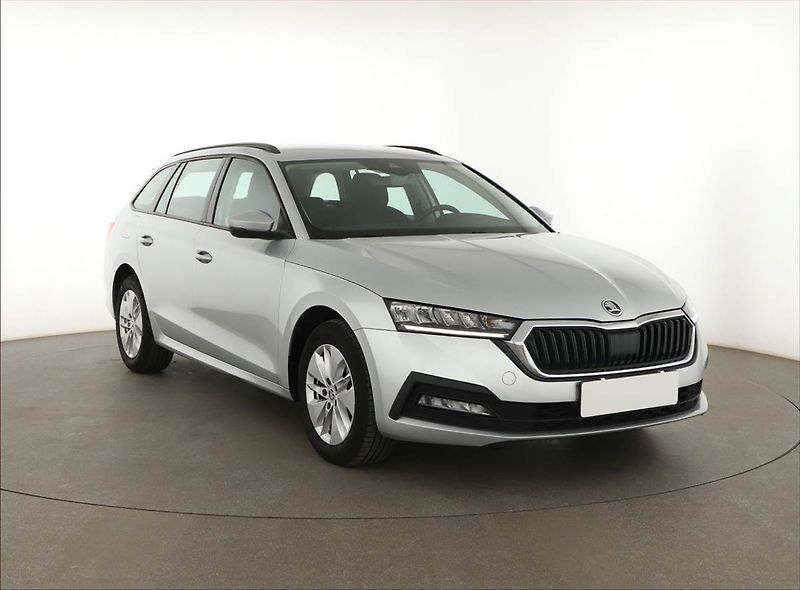 Škoda Octavia (2022) Ambition 2.0 TDI, ČR,1.maj - fotografie inzerátu