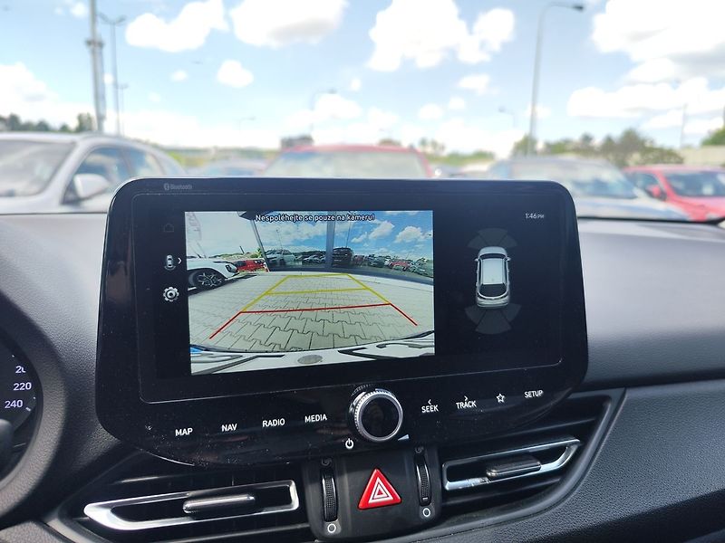 Hyundai i30 1.5 T-GDi117kw smart Navi - fotka 19 z 34