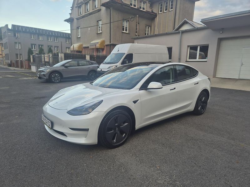 Tesla Model 3 LONG RANGE DUAL MOTOR SOH 96% - fotka 2 z 48