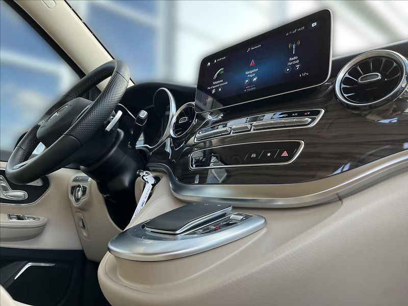 Mercedes-Benz Třídy V 300D 4MATIC AVANTGARDE - fotka 16 z 28