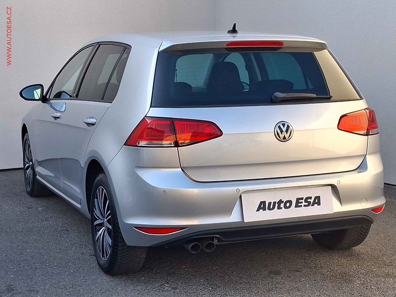 Volkswagen Golf (2016) 2.0 TDi, Allstar, DSG, navi - fotka 6 z 18