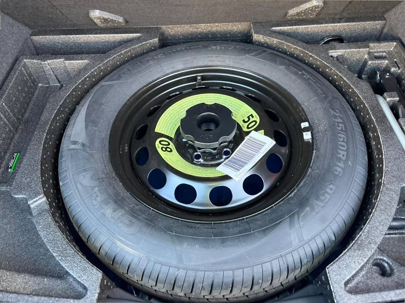Škoda Karoq Ambition 2,0 TDI 85 kW 6° MP - fotka 36 z 37