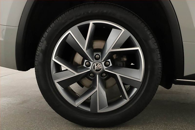 Volkswagen Passat (2020) 2.0 TDI, Automat, Navi - fotka 20 z 20