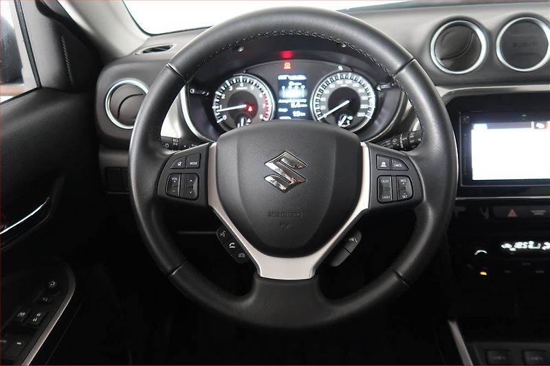 Suzuki Vitara (2024) Elegance 1.4 BoosterJet - fotka 14 z 19