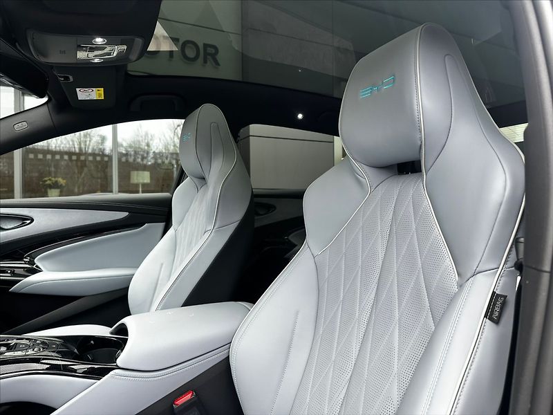 BYD Seal (2025) 0,0   EXCELLENCE AWD - fotka 9 z 18