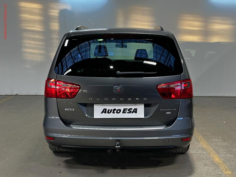 Seat Alhambra (2012) 2.0 TDi, DSG, panor, navi, TZ - fotka 5 z 16