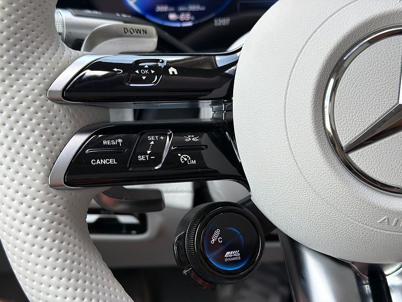Mercedes-Benz EQS 53 4MATIC+ Electric Art Editio - fotka 38 z 48