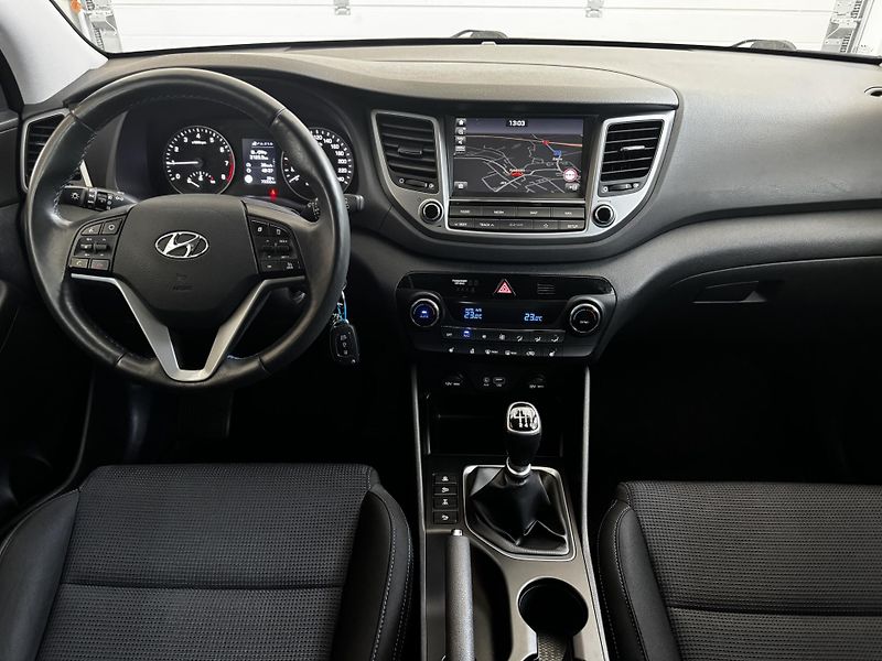 Hyundai Tucson (2018) 1.6 T-GDI 4x4 Trikolor - fotka 10 z 23