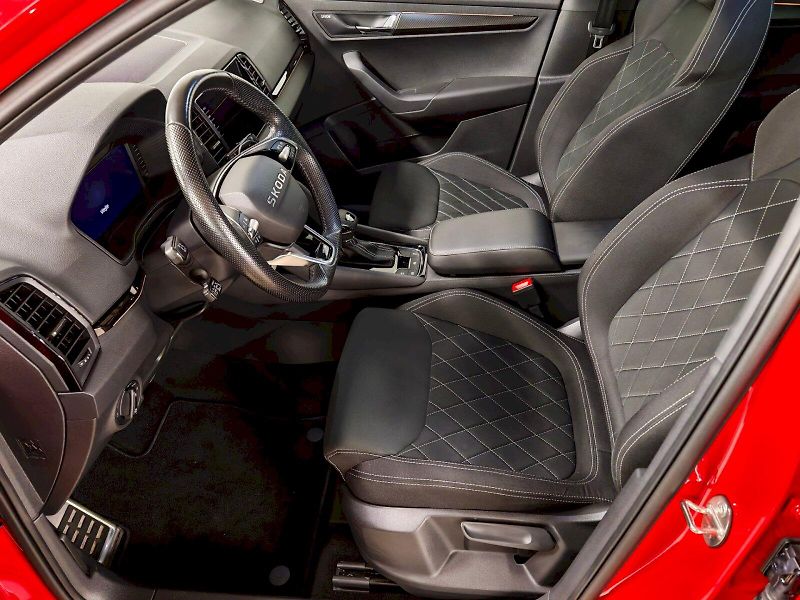 Škoda Karoq (2025) 2.0 TDI 110 kW DSG Sportline - fotka 21 z 30