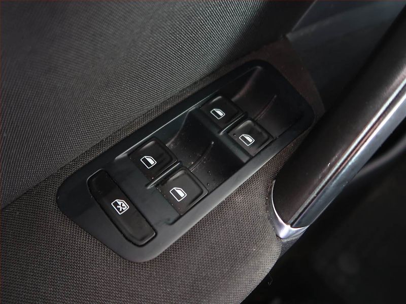 Volkswagen Golf (2015) 1.4 TSI, Tempomat - fotka 15 z 15