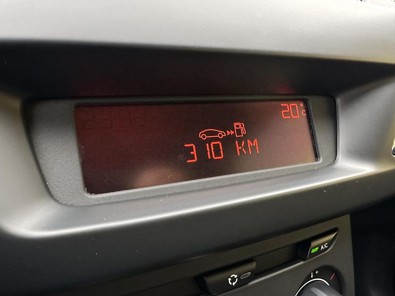 Citroën C3 (2014) 1.0 / 50kW *KLIMA* 1.Maj.  - fotka 12 z 31