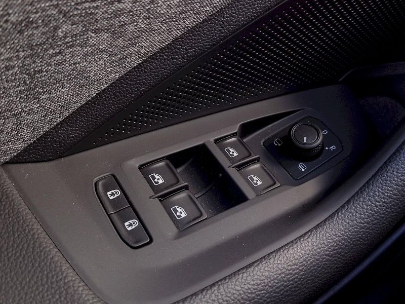 Škoda Superb (2024) Selection 2,0 Tdi 110Kw DSg - fotka 23 z 36