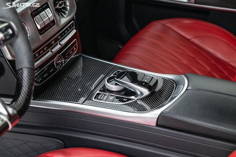 Mercedes-Benz Třídy G G63 AMG*CZ*Karbon*22kola*TV - fotka 25 z 46