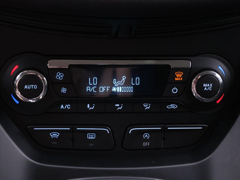 Ford Kuga 1,5 EcoBoost 110kW CZ Trend - fotka 21 z 30