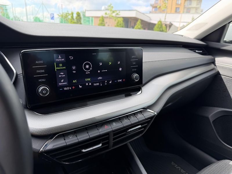 Škoda Octavia (2020) 1.5 tsi 110 kw/DPH - fotka 20 z 21