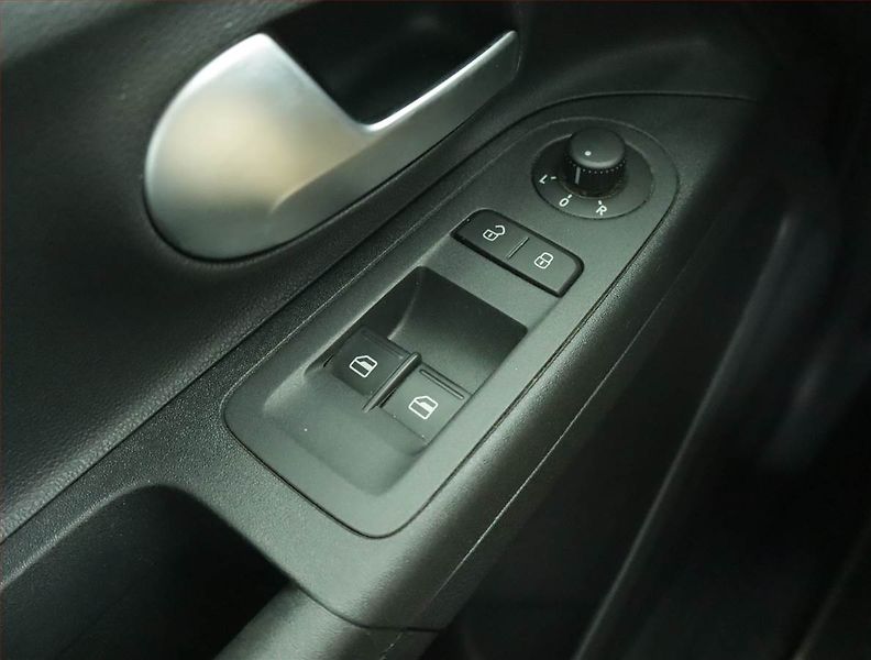 Seat Mii (2021) 14 kWh, SoH 90%, Automat - fotka 15 z 17