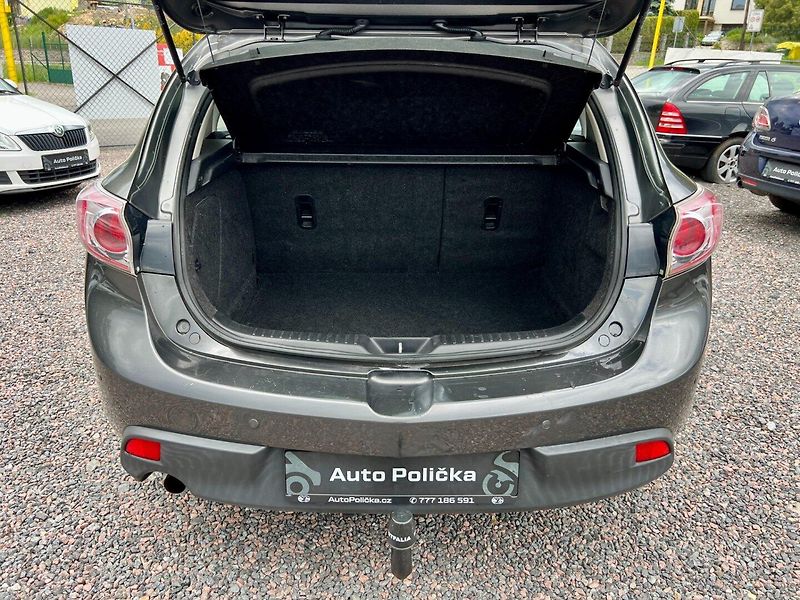 Mazda 3 (2009) 1.6i 77 kW Servis,Stav,ALU,PDC - fotka 19 z 19