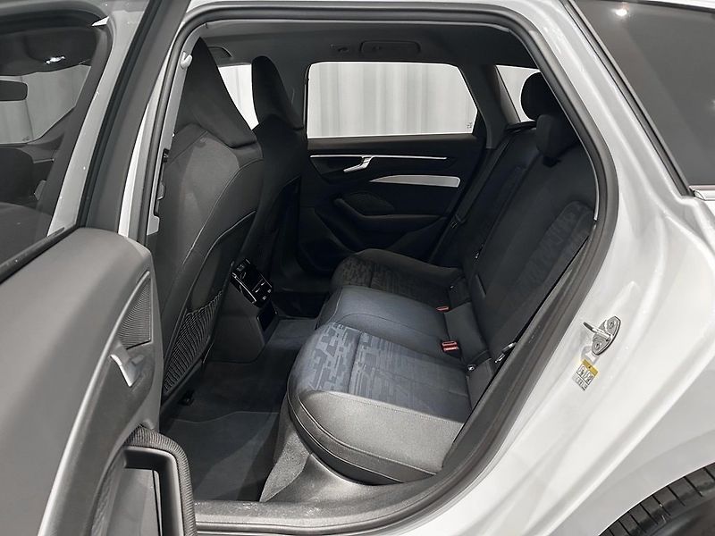 Audi A6 TDI quattro Tech+ NezTo Matrix - fotka 6 z 15