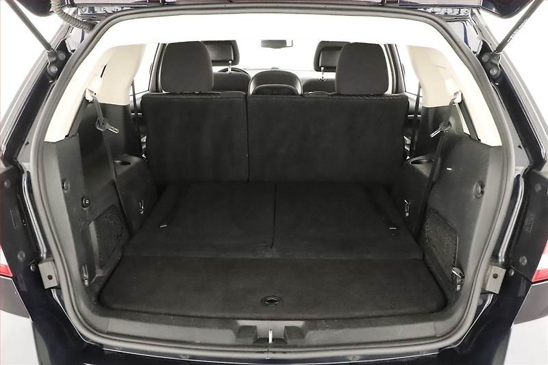 Fiat Freemont (2012) 2.0 MultiJet, 7 míst, Tempomat - fotka 16 z 17